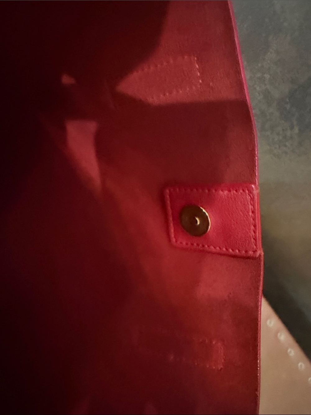 Saint Laurent Toy Leather Shopper Tote with Detachable Strap - Picture 12 of 15